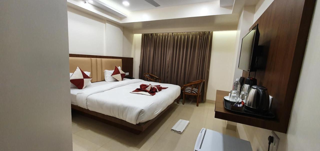 Mk Grand Hotel Varanasi